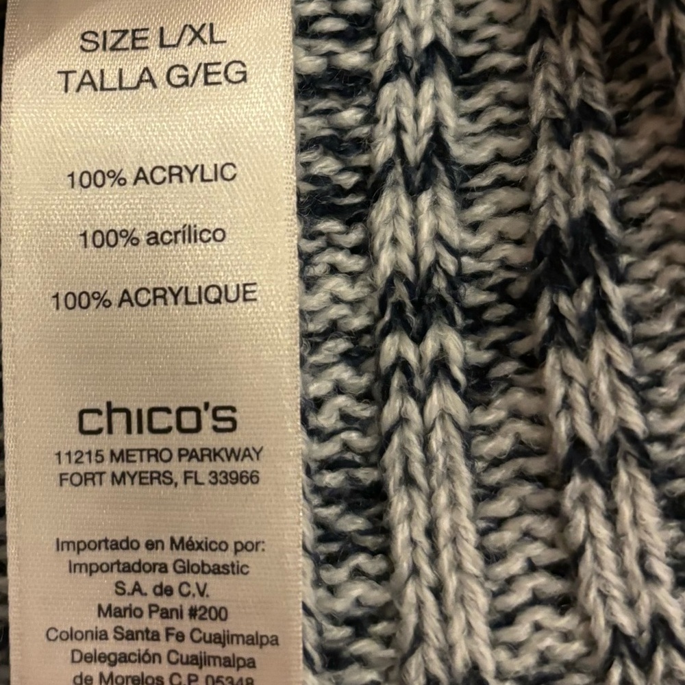 5/$25 Cowl Neck Poncho sweater by CHICOS in L/XL! navy blue and white 💙💙 cozy - Picture 4 of 5
